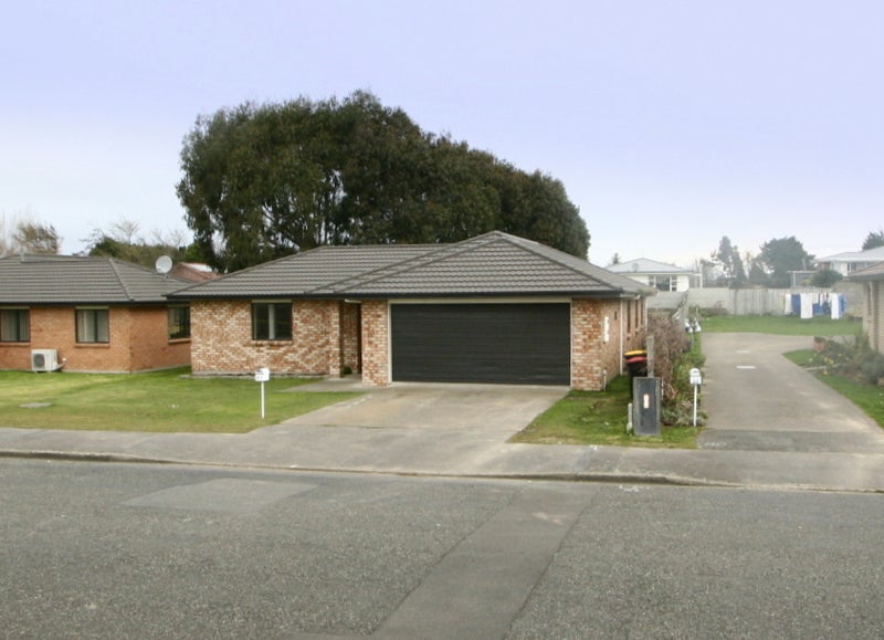 27 Albany Street, Kingswell, Invercargill - Carousel 1