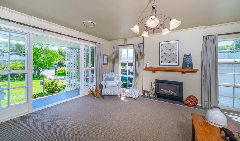 15 Glamis Place, Cashmere, Christchurch - Carousel 2