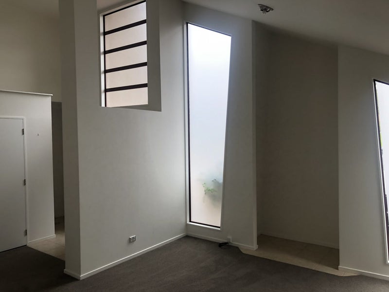 7 Pyrite Street, Westgate, Auckland - Carousel 8