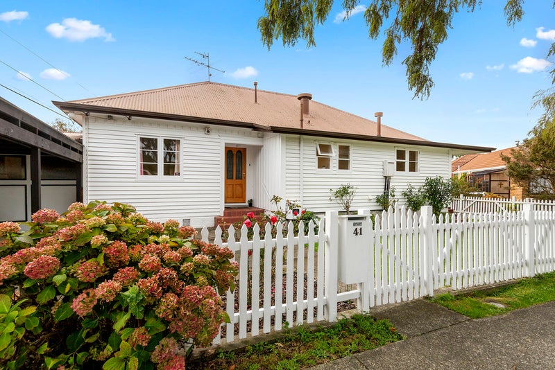 41 Mahoe Street, Hutt Central, Lower Hutt - Carousel 1