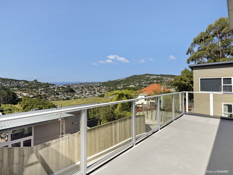85C Makara road, Karori, Wellington - Carousel 2
