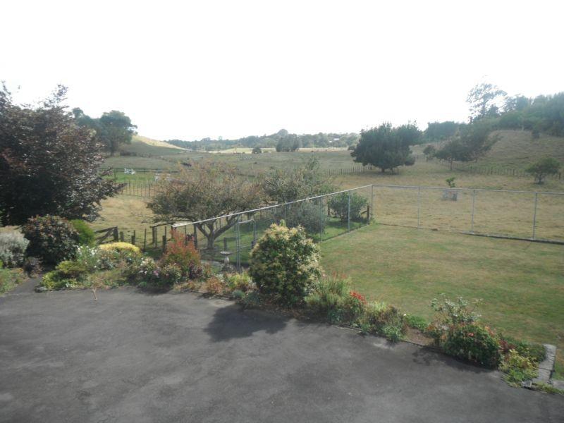 61 Ridgewood Drive, Ridgewood, New Plymouth - Carousel 9