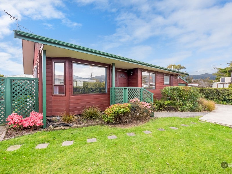 2/71 Walters Street, Avalon, Lower Hutt - Carousel 17