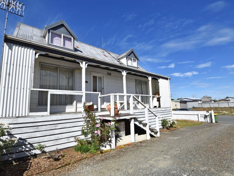 3 Salisbury Street, Waikiwi, Invercargill - Carousel 1