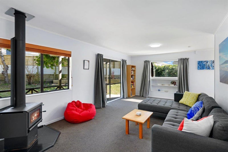 167 Weggery Drive, Waikanae Beach, Waikanae - Carousel 2