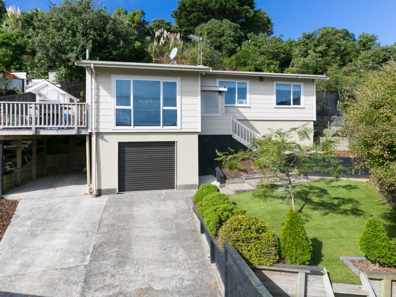 27 Tukanae Street, Strathmore Park, Wellington - Carousel 1