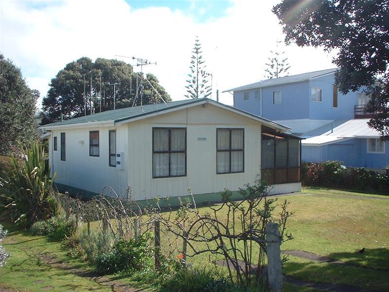 92 Dillon Street, Waihi Beach - Carousel 2