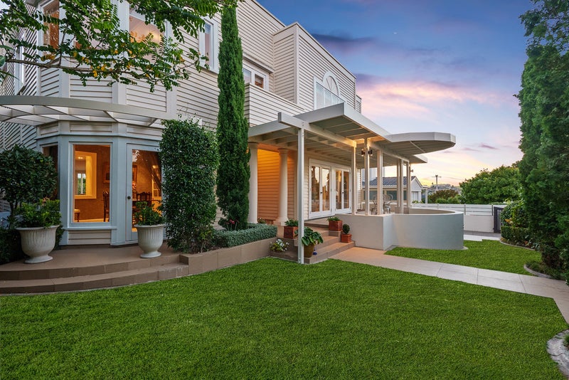 27 Ronaki Road, Mission Bay, Auckland - Carousel 1