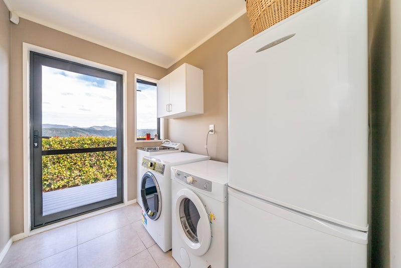 19 Swain Grove, Riverstone Terraces, Upper Hutt - Carousel 23