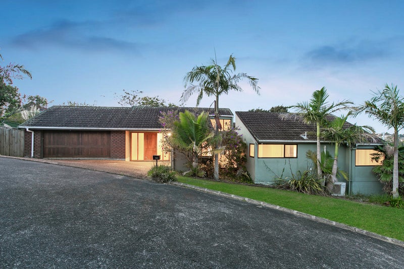 38 Onetaunga Road, Chatswood, Auckland - Carousel 1