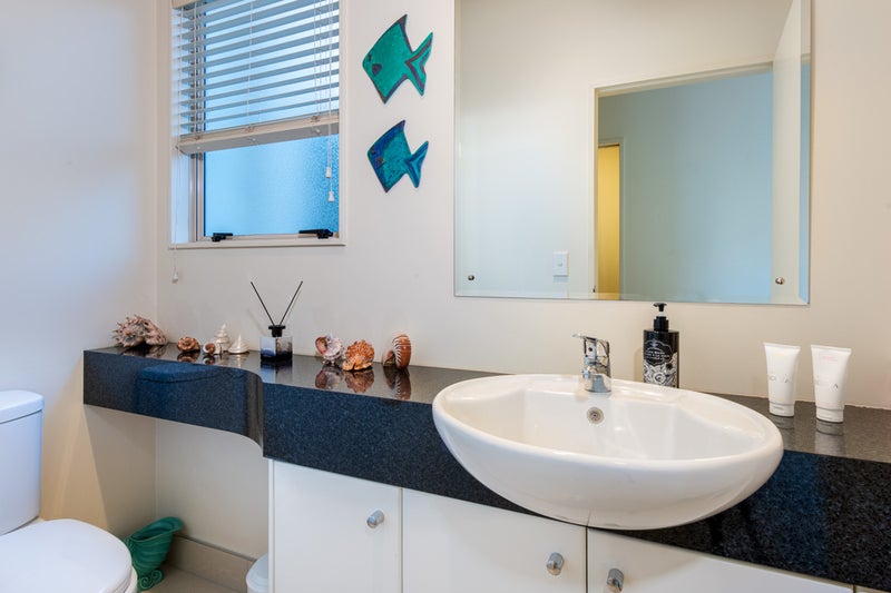 1/12 Brook Street, Milford, Auckland - Carousel 22
