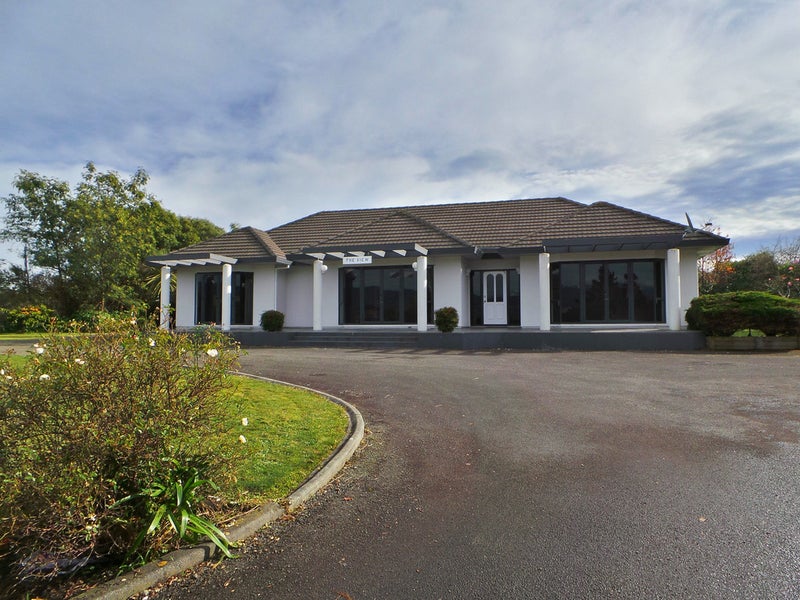 52 Muhunoa West Road, Ohau, Levin - Carousel 1