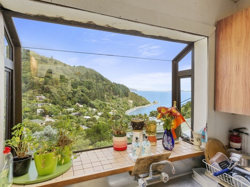 44 Waitohu Road, York Bay, Lower Hutt - Carousel 2