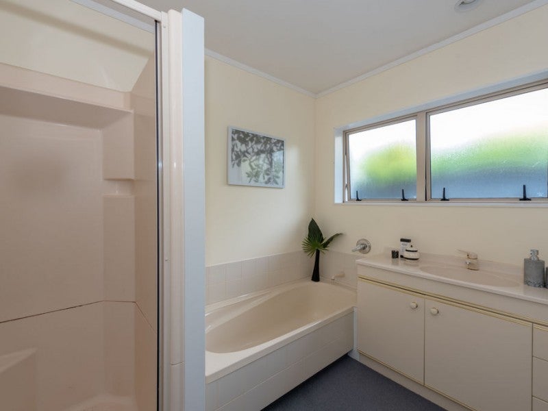 5 Castlewold Place, Huntington, Hamilton - Carousel 14