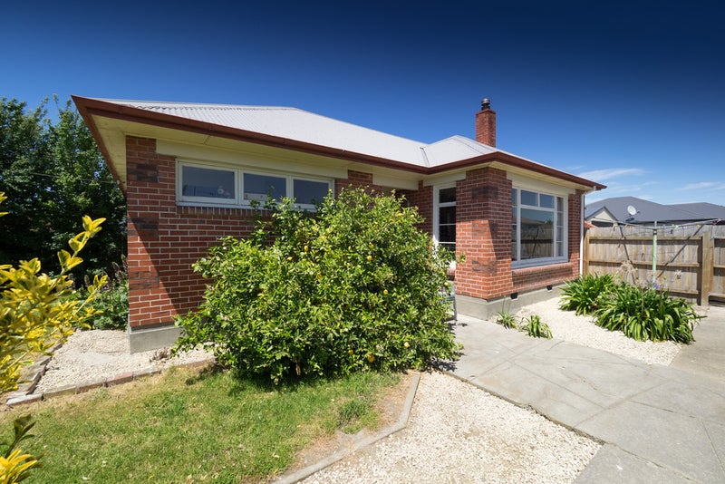 22 Wellington Street, Hampstead, Ashburton - Carousel 1