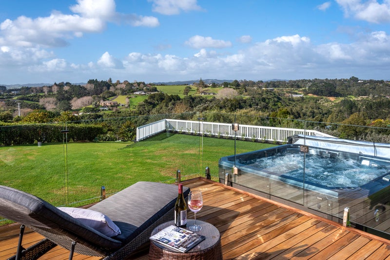239 Point View Drive, Dannemora, Auckland - Carousel 2