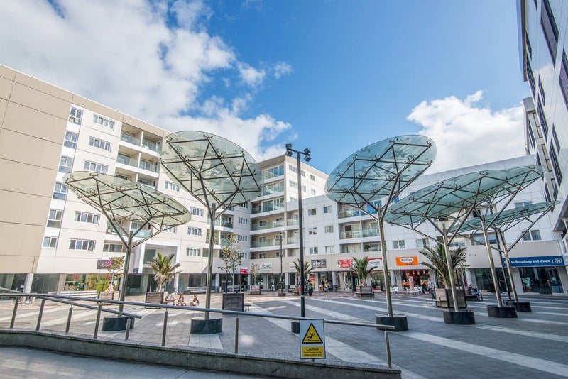 517/176 Broadway, Newmarket, Auckland - Carousel 2