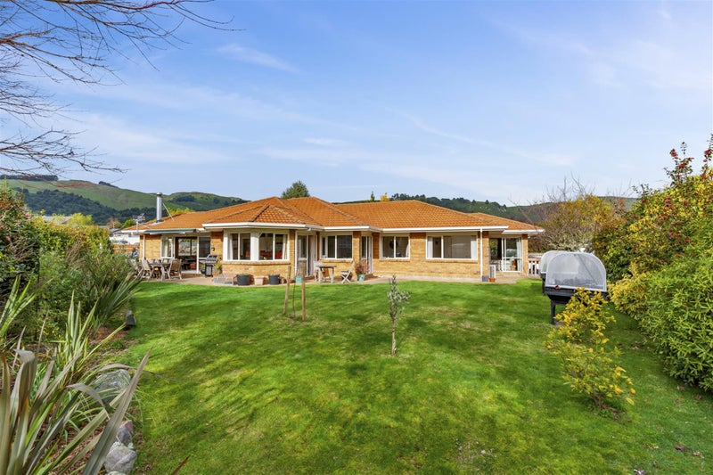 8 Antonia Place, Taupo - Carousel 1
