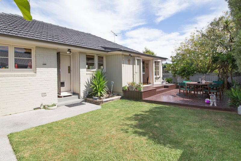 64B Frederick Street, Hillsborough, Auckland - Carousel 2