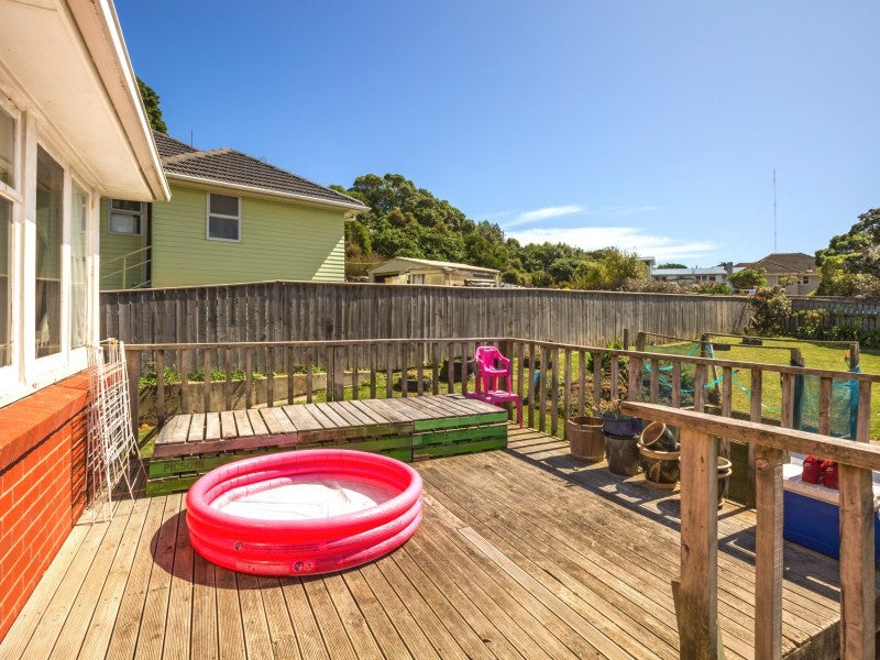 55 Jillett Street, Titahi Bay, Porirua - Carousel 2