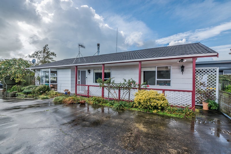28 Peter Hall Drive, Kelvin Grove, Palmerston North - Carousel 1
