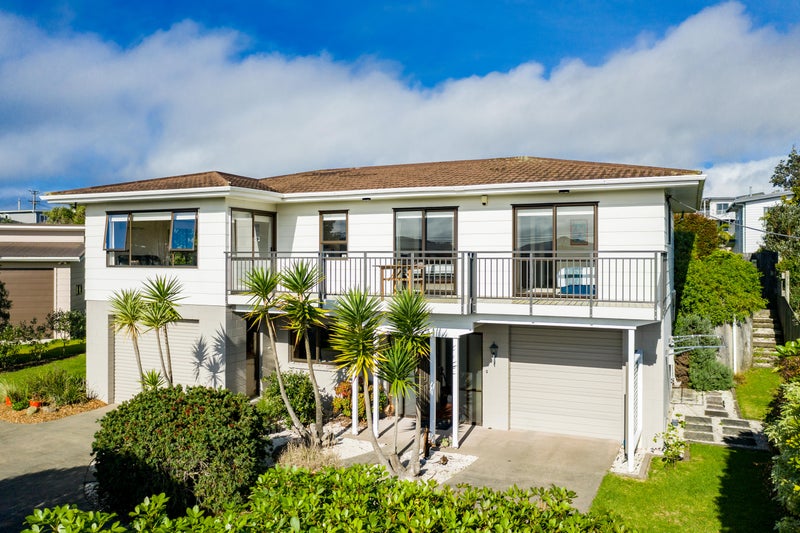 6 Awatea Street, Mangawhai Heads, Mangawhai - Carousel 2