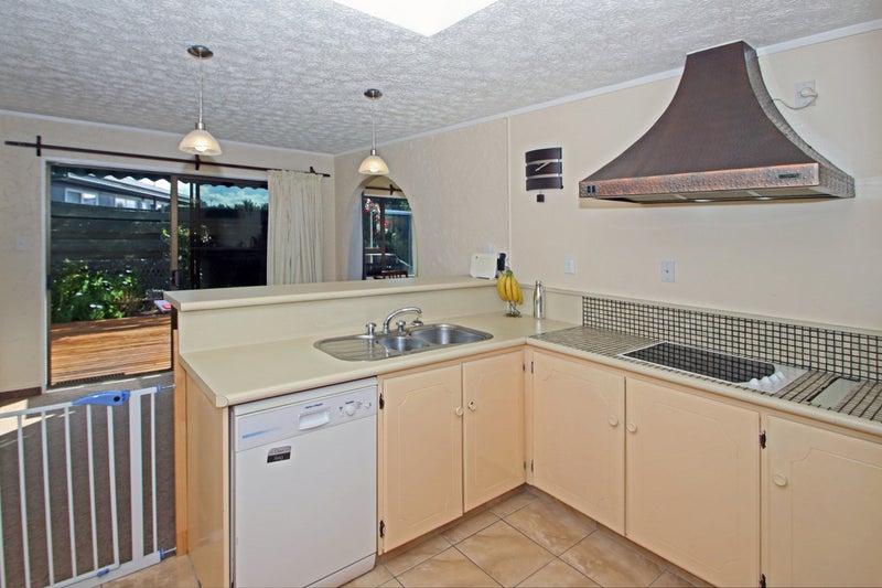 12 Moray Place, Tamatea, Napier - Carousel 2