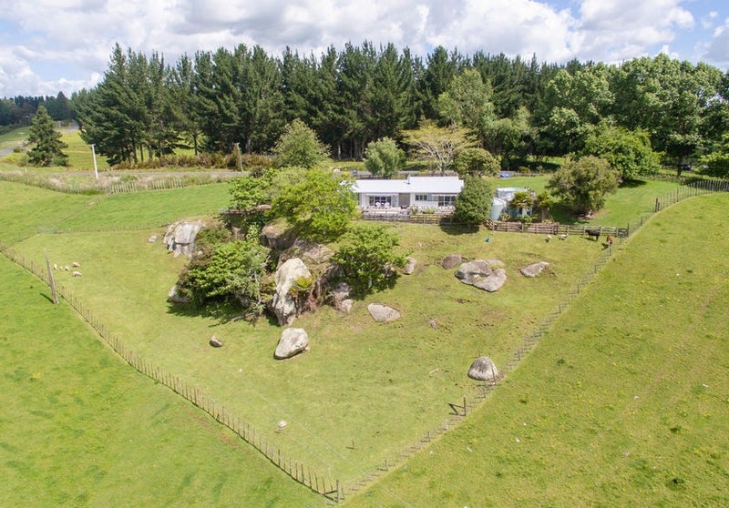 821 French Pass Road, Karapiro - Carousel 1
