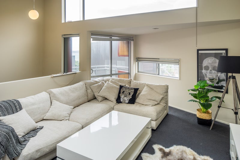 3/2 Onslow Road, Khandallah, Wellington - Carousel 2