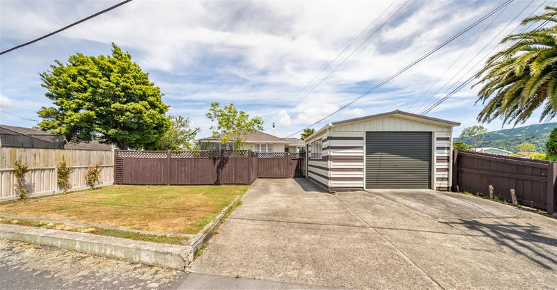 12 Bristol Street, Trentham, Upper Hutt - Carousel 2