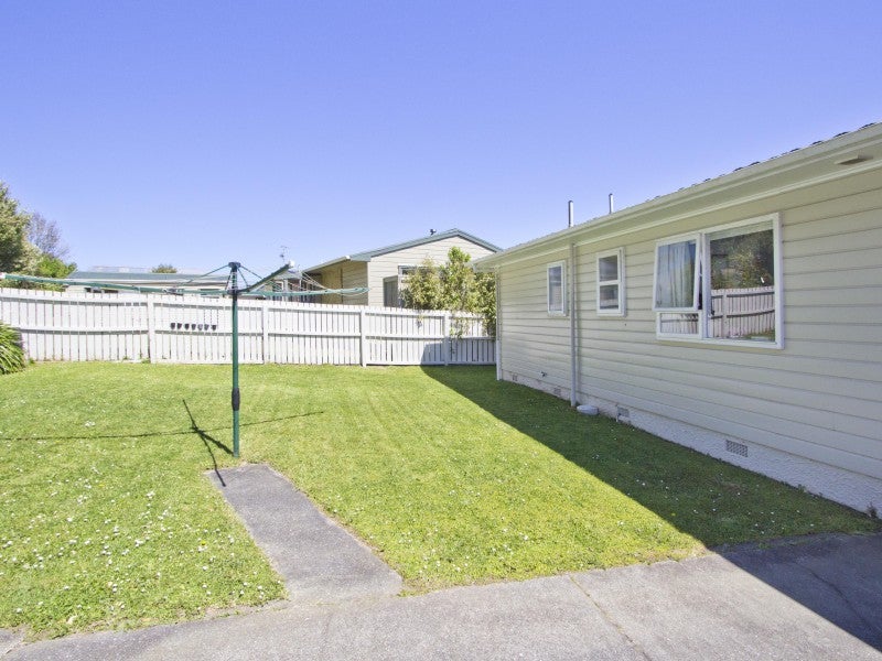 33 Christchurch Crescent, Kelson, Lower Hutt - Carousel 20