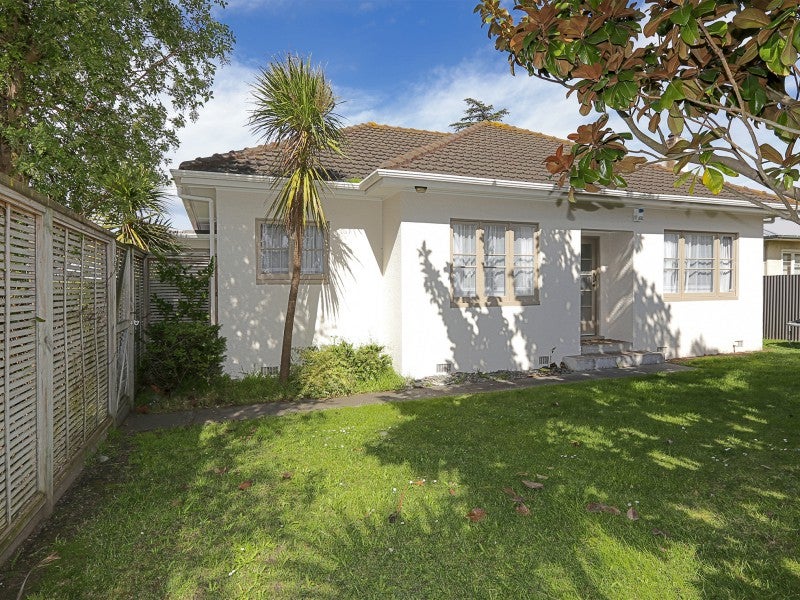 1004 Southland Road, Raureka, Hastings - Carousel 1