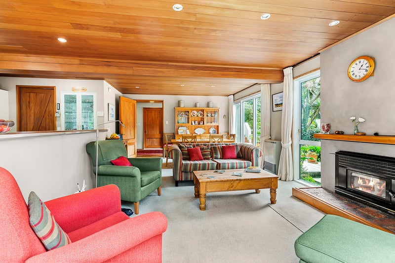 17A Torwood Road, Khandallah, Wellington - Carousel 1