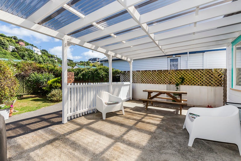 61 Tauhinu Road, Miramar, Wellington - Carousel 2
