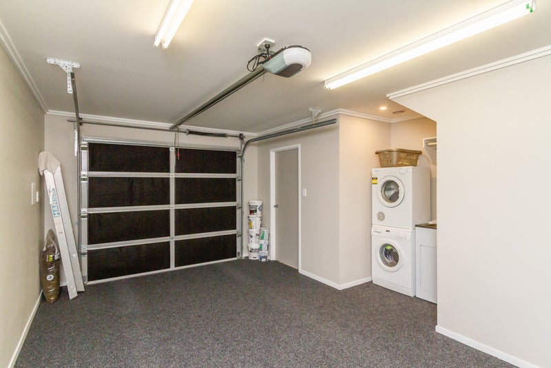 8 Chalfont Road, Silverstream, Upper Hutt - Carousel 20