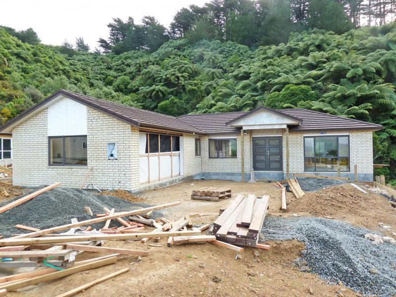 9 Aran More Place, Belmont, Lower Hutt - Carousel 1