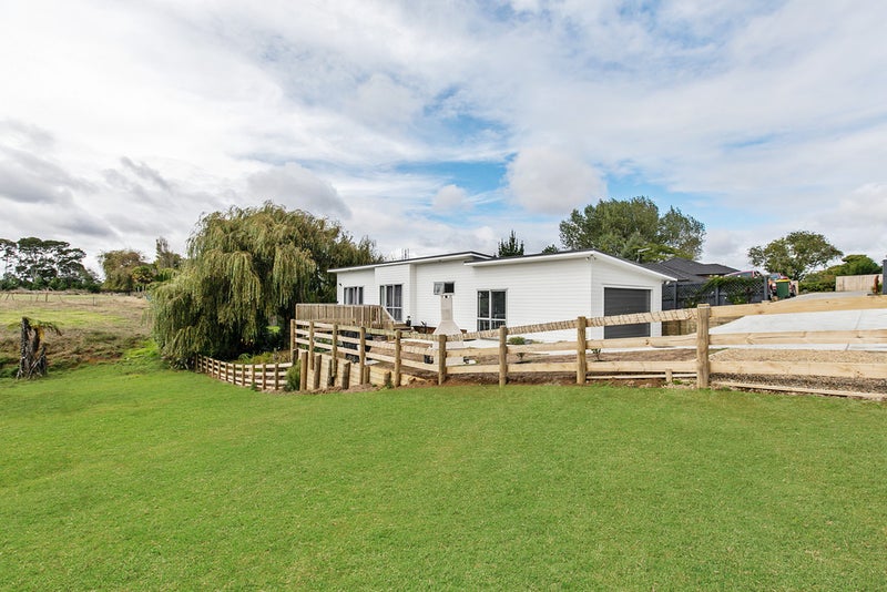 14 Henry Lane, Patumahoe, Pukekohe - Carousel 2