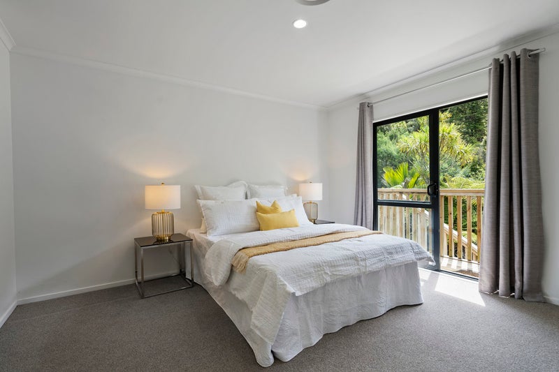 133B Glendhu Road, Bayview, Auckland - Carousel 26