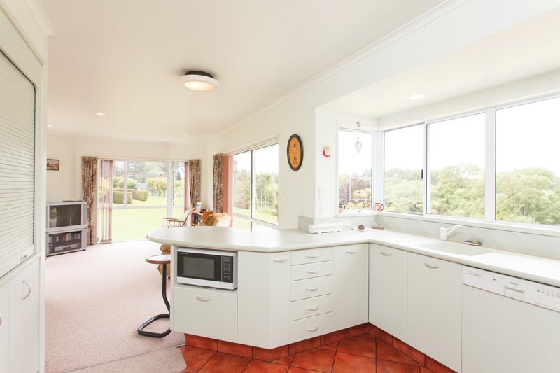 50 Simpson Road, Westmere, Whanganui - Carousel 2