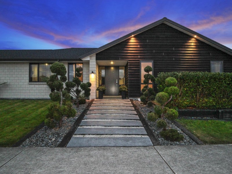 2 Michael Terrence Place, Flagstaff, Hamilton - Carousel 2