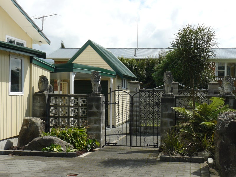 2 Morey Street, Owhata, Rotorua - Carousel 2