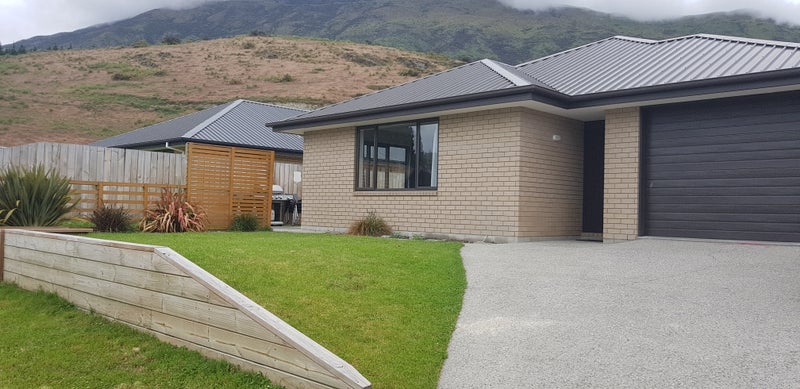 48 Myles Way, Lower Shotover, Queenstown - Carousel 1