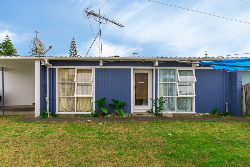 1/17 Quennell Avenue, Favona, Auckland - Carousel 2