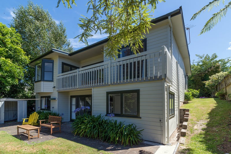 117 Koutu Road, Kawaha Point, Rotorua - Carousel 1