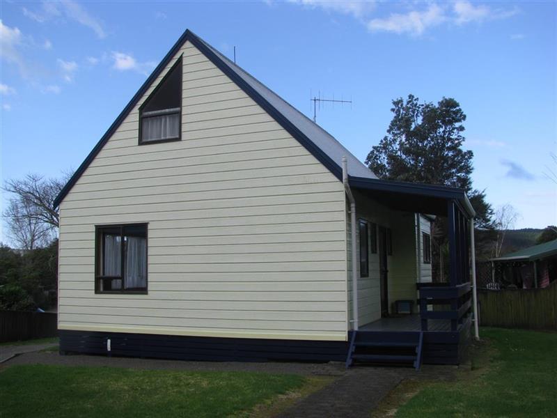 32 Alison Road, Surfdale, Waiheke Island - Carousel 1