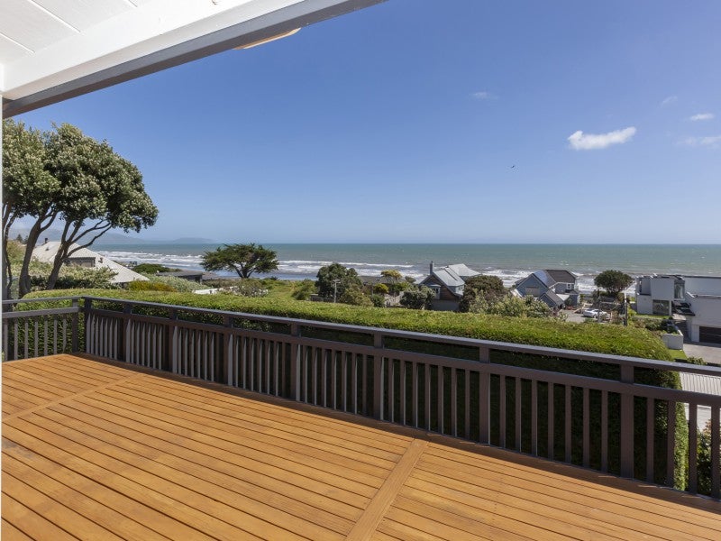 5 Kohutuhutu Road, Raumati Beach, Paraparaumu - Carousel 26