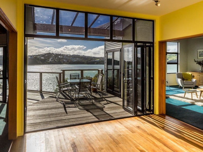 27 Seaview Road, Paremata, Porirua - Carousel 2