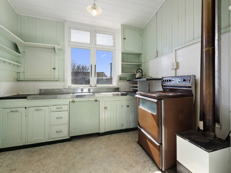 27 Central Terrace, Alicetown, Lower Hutt - Carousel 2