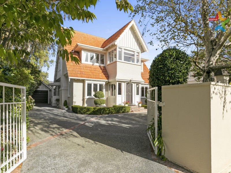 4 Manuka Avenue, Woburn, Lower Hutt - Carousel 1