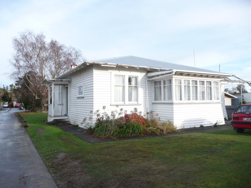 112 Linton Street, West End, Palmerston North - Carousel 1